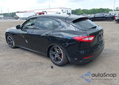 2018 Maserati Levante из США, поврежденный, VIN ZN661XUA6JX303617